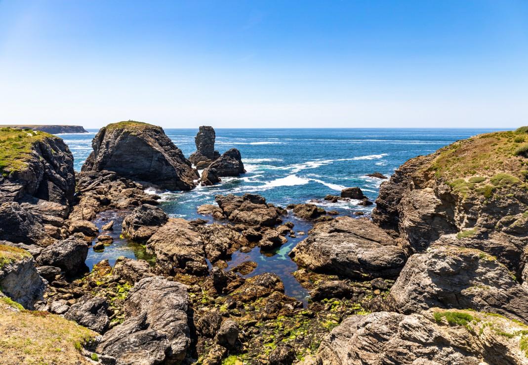 Bluebird Pointe des Poulains, Bretagne, France Jigsaw Puzzle (1000 Pieces)